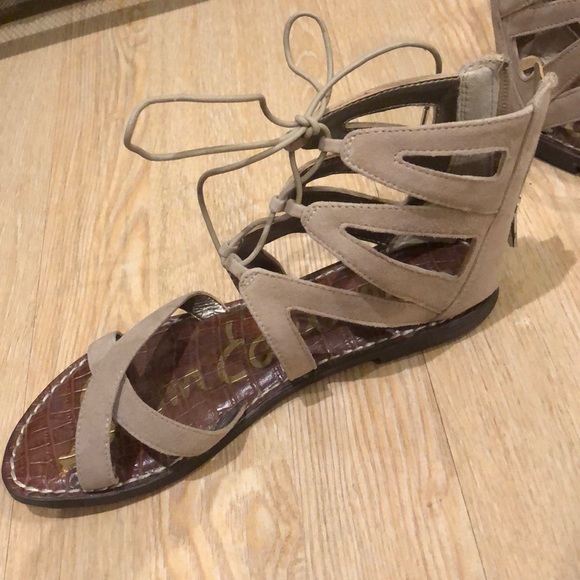 NWOT Sam Edelman lace/ zipper sandals - Picture 2 of 4